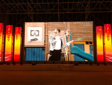 室內(nèi)led顯示屏 室內(nèi)全彩led顯示屏規(guī)格、分辨率、報(bào)價(jià)